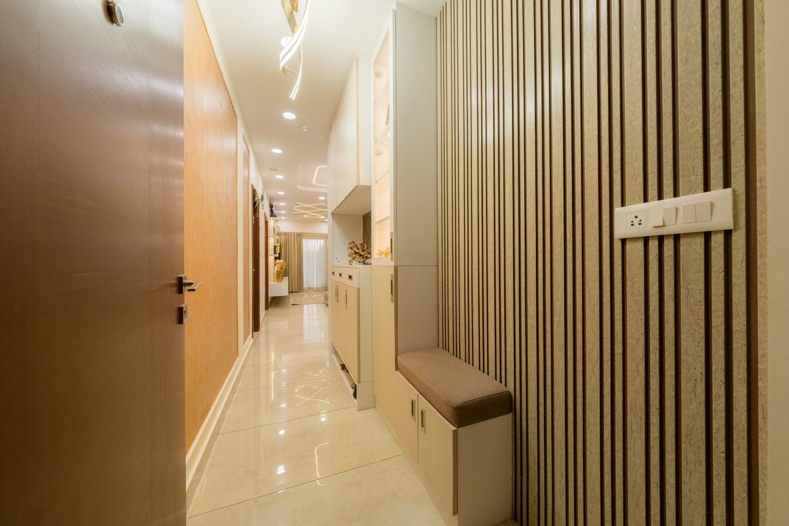 Seamless Multi-Functional Foyer